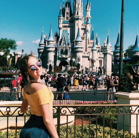 Meet your Posher, Madison - Picture 1 of 1